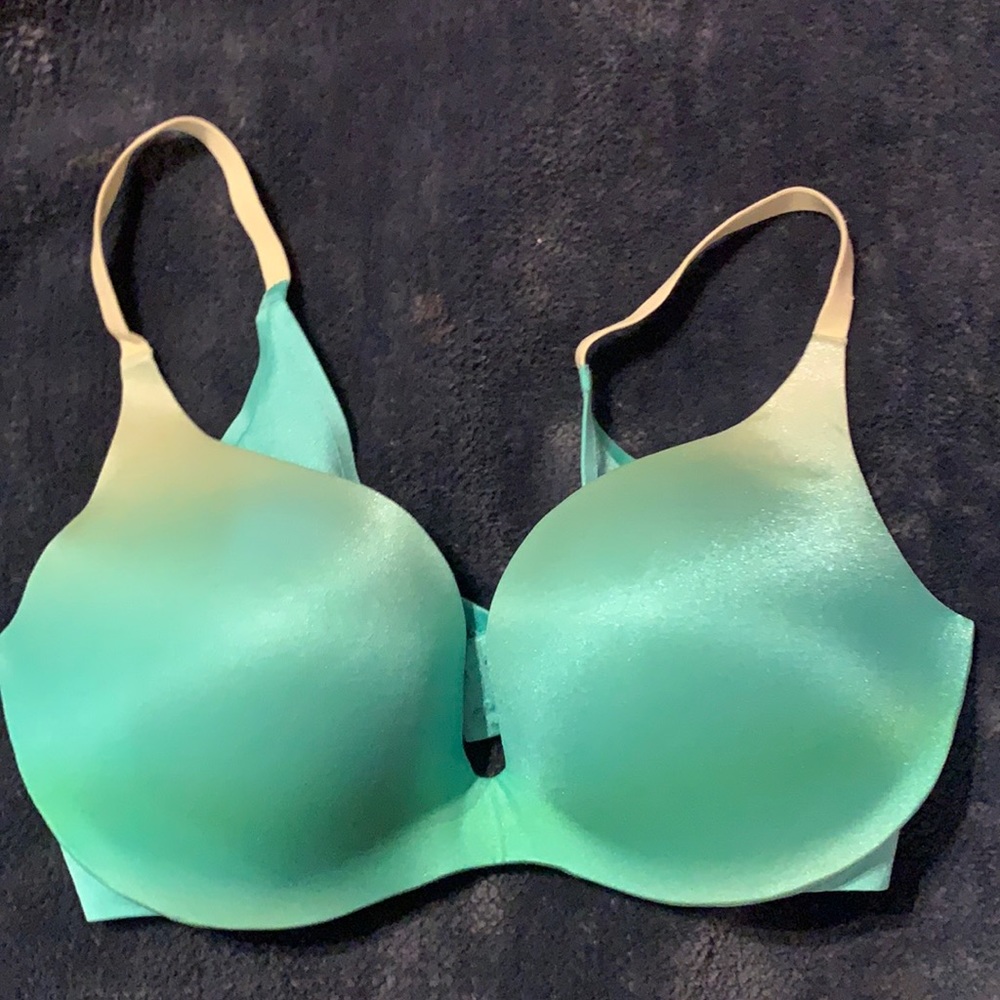 victoria secret NWOT push up bra